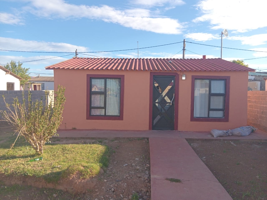 2 Bedroom Property for Sale in Kwa Nobuhle Eastern Cape